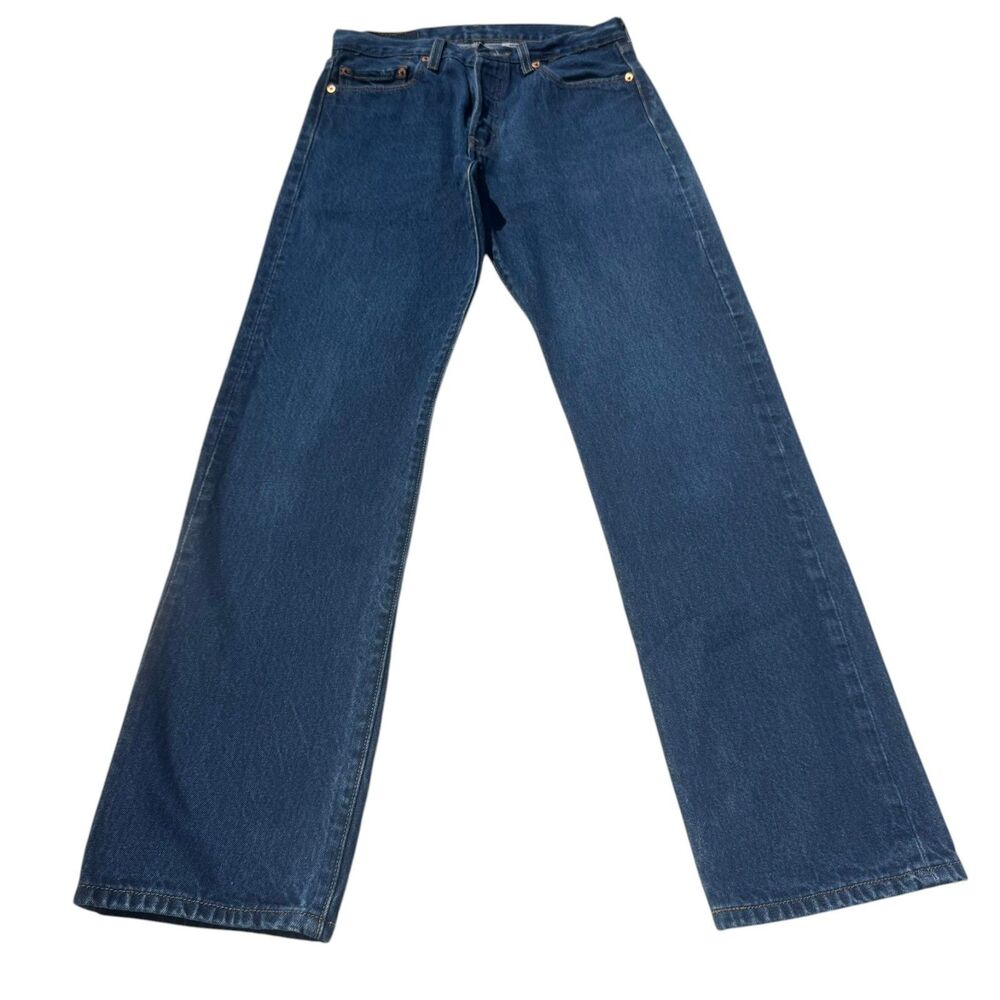 Vintage Y2K 2004 Levi’s 501 Jeans Men 30x32 Light Wash Button Fly Straight Leg